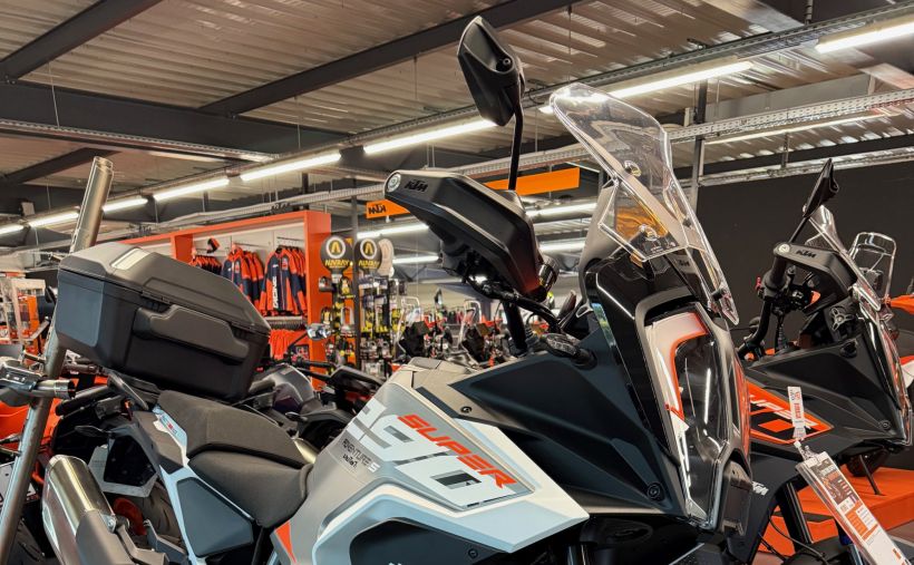 KTM 1290 SUPER ADVENTURE S 4