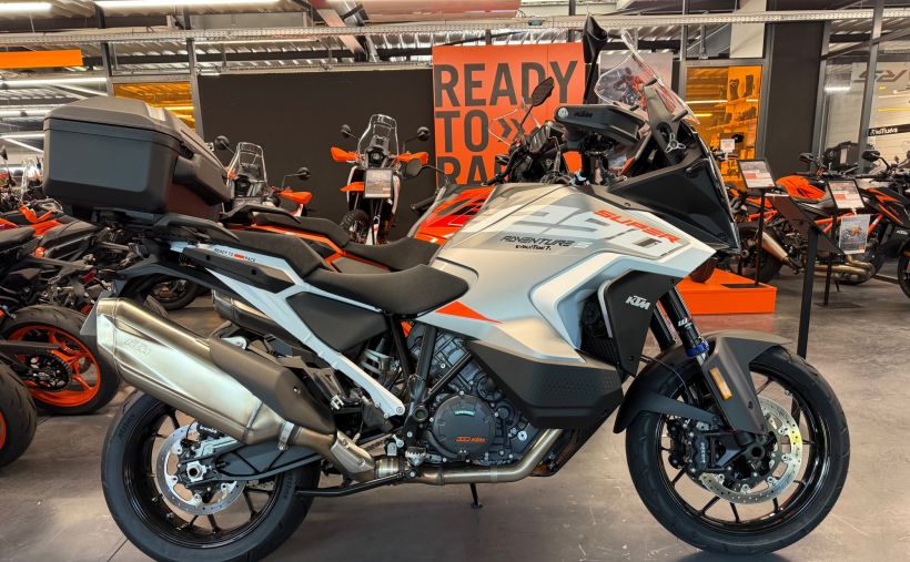 KTM 1290 SUPER ADVENTURE S 12