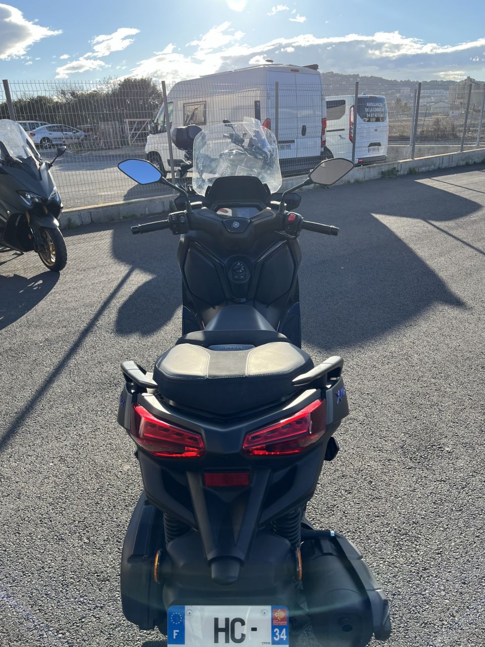 YAMAHA X-MAX 125 3