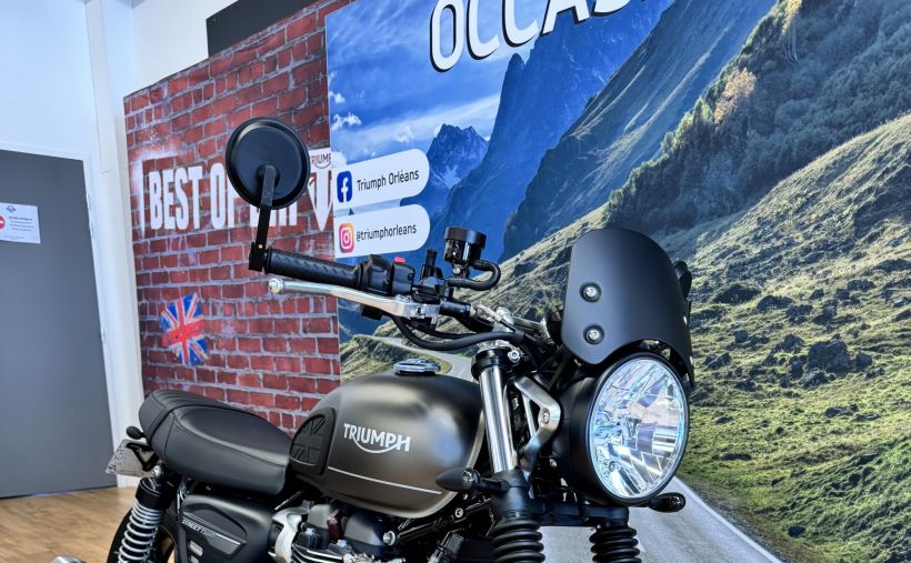 TRIUMPH STREET TWIN  900 2