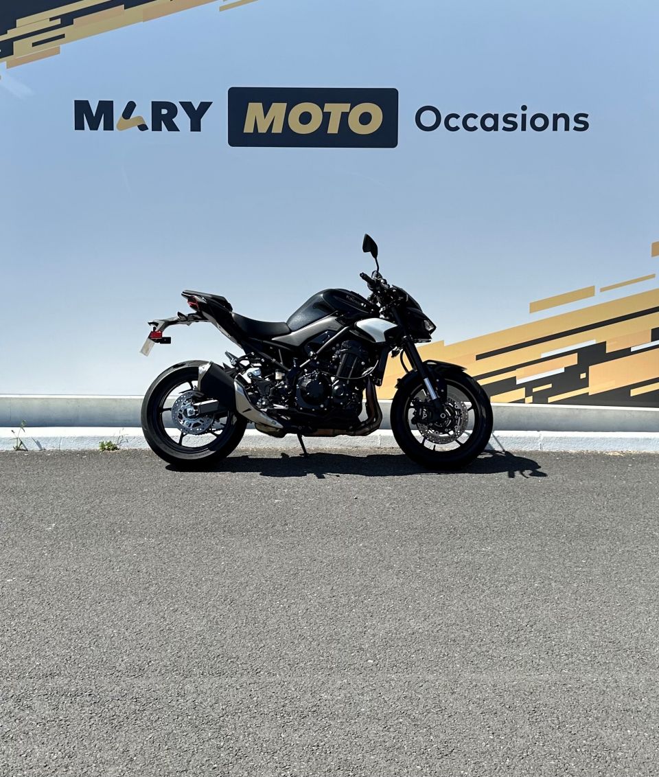 KAWASAKI Z900 0
