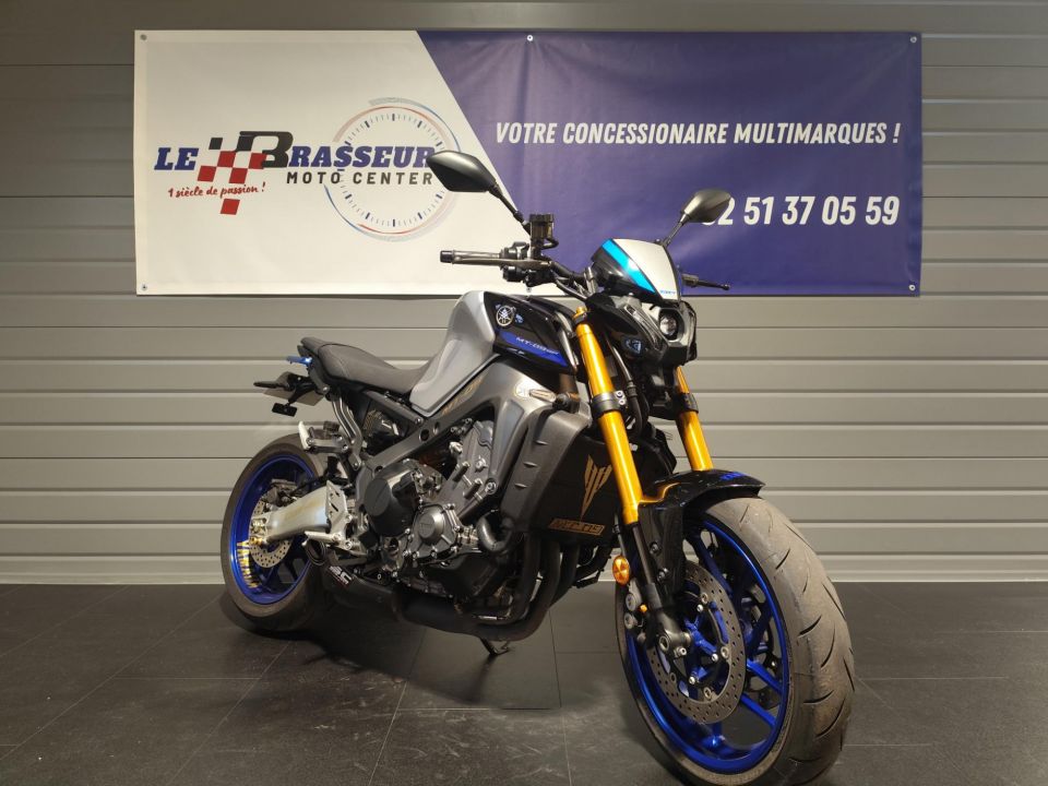YAMAHA MT-09 18