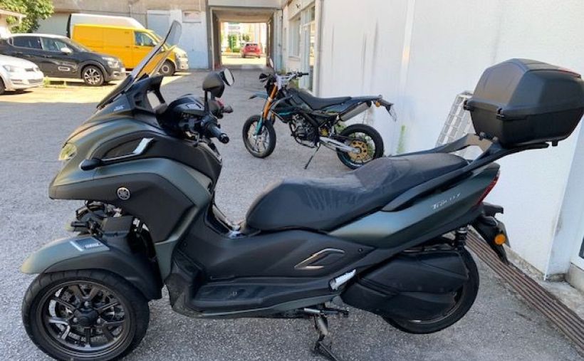 YAMAHA TRICITY 300 2