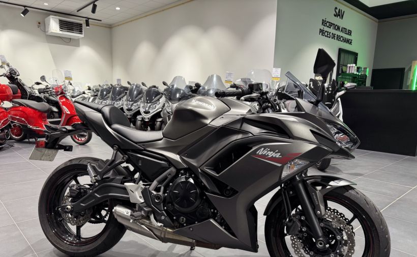 KAWASAKI NINJA 650 1