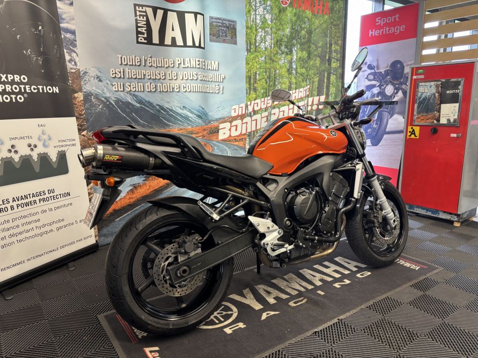 YAMAHA FZ6 (98CV) 2