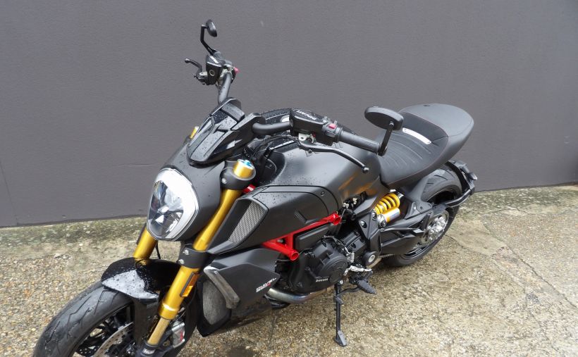 DUCATI DIAVEL 1260 S 4