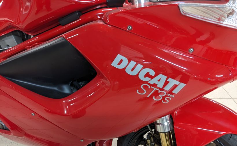DUCATI ST3 6