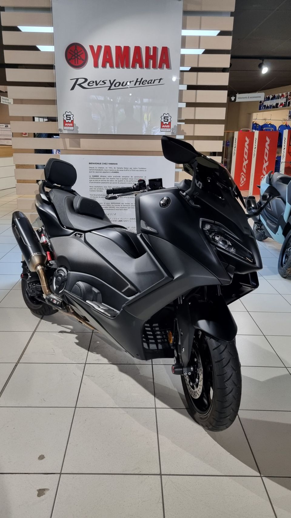 YAMAHA XP T-MAX 560 0