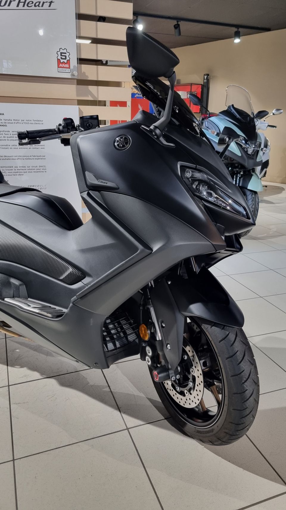 YAMAHA XP T-MAX 560 1