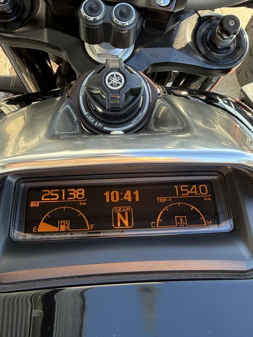 YAMAHA V-MAX 1700 30