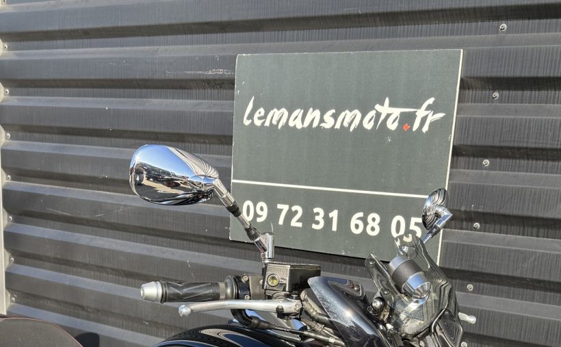 YAMAHA V-MAX 1700 10