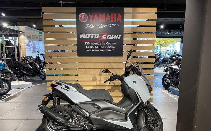 YAMAHA XMAX 125 TECH MAX 0