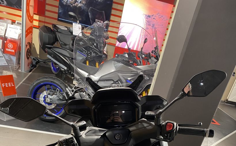 YAMAHA XMAX 125 TECH MAX 1