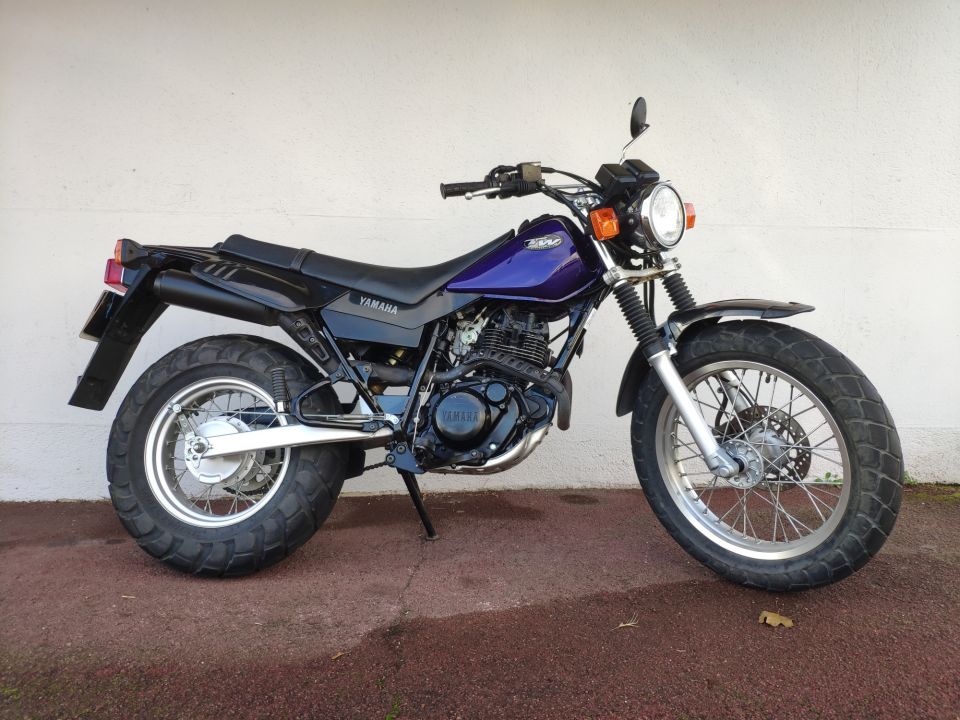 YAMAHA TW 125 3