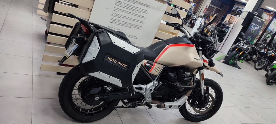 MOTO GUZZI V85 TT TRAVEL PACK 850 18
