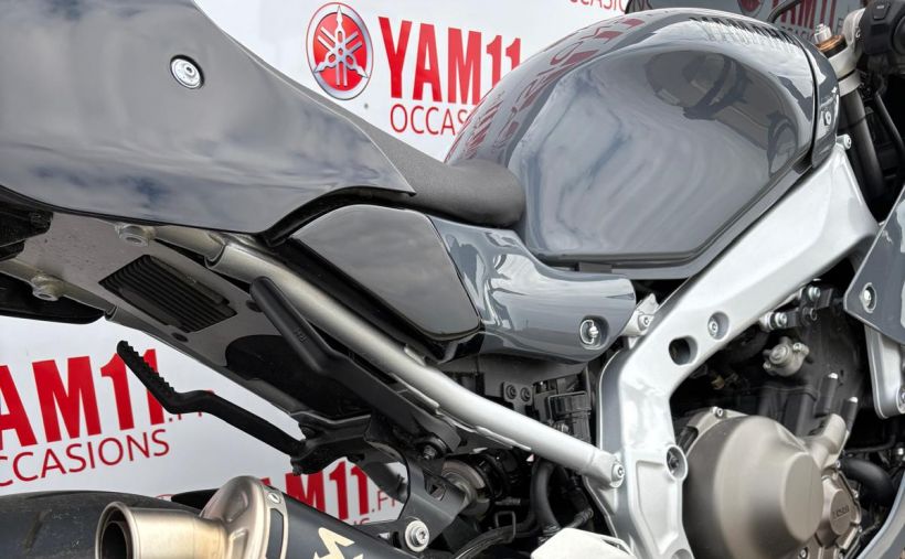 YAMAHA XSR 900 GP 1