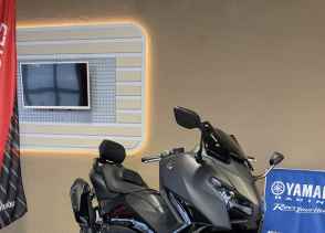 YAMAHA XP T-MAX 560 - 2025