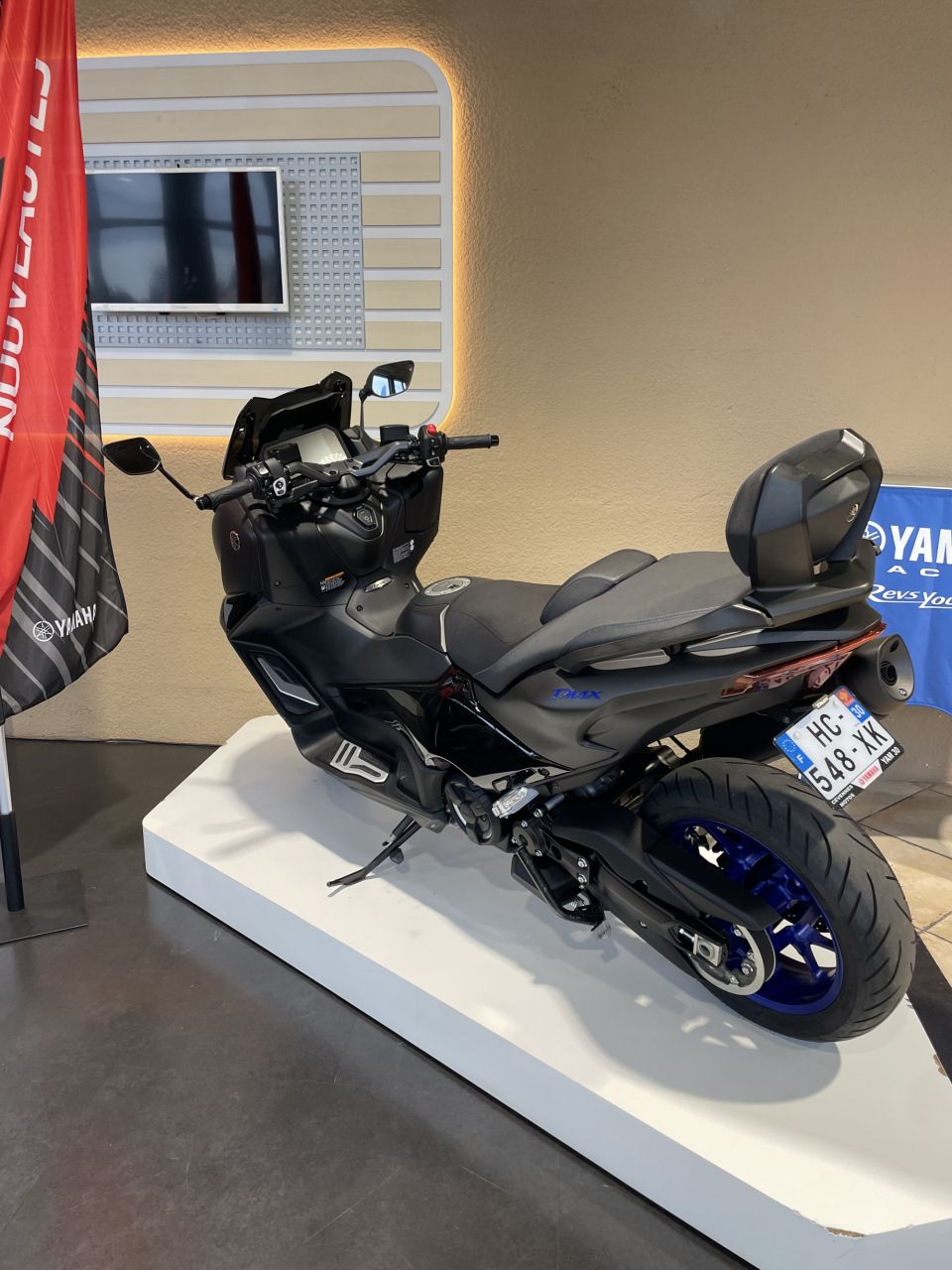 YAMAHA XP T-MAX 560 1
