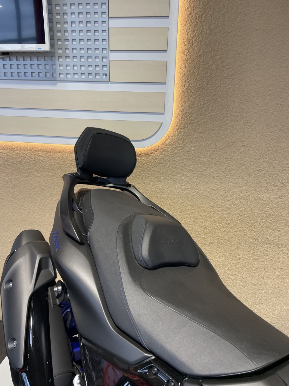 YAMAHA XP T-MAX 560 5