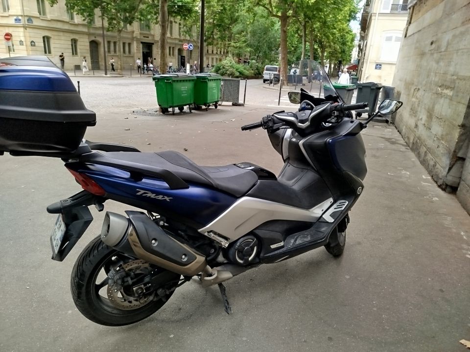 YAMAHA XP T-MAX 530 DX 3