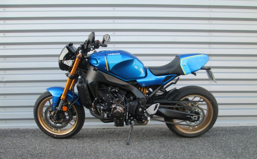 YAMAHA XSR 900 ABS 3
