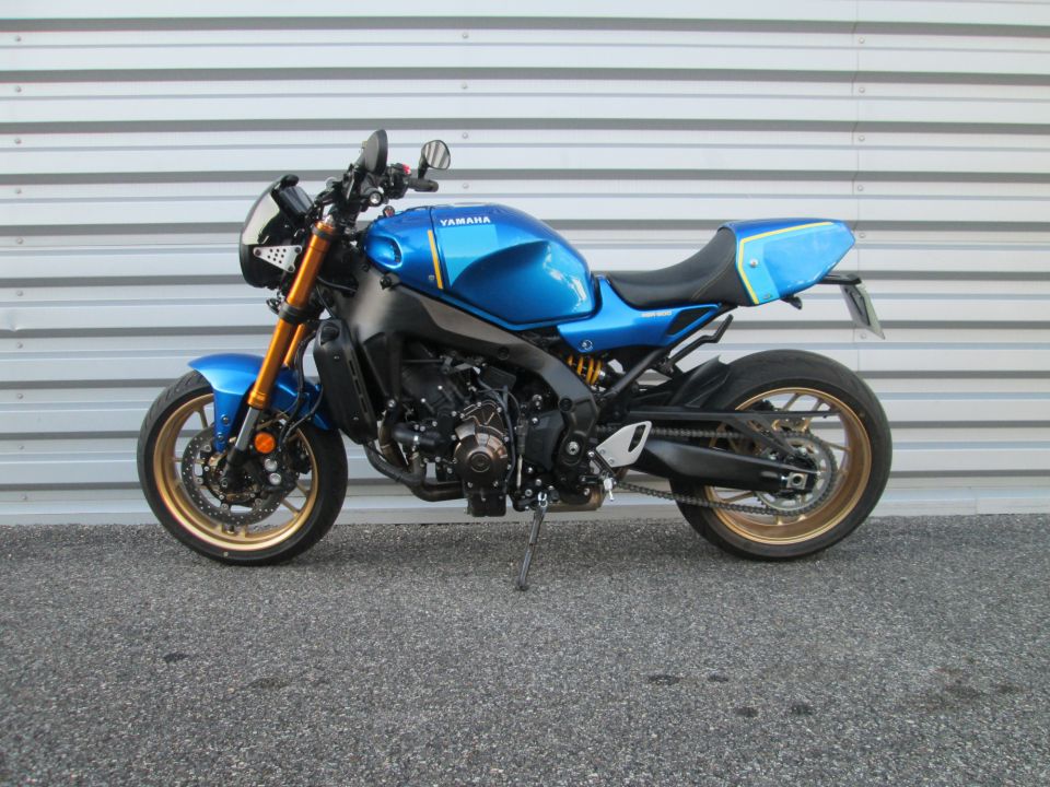 YAMAHA XSR 900 ABS 24