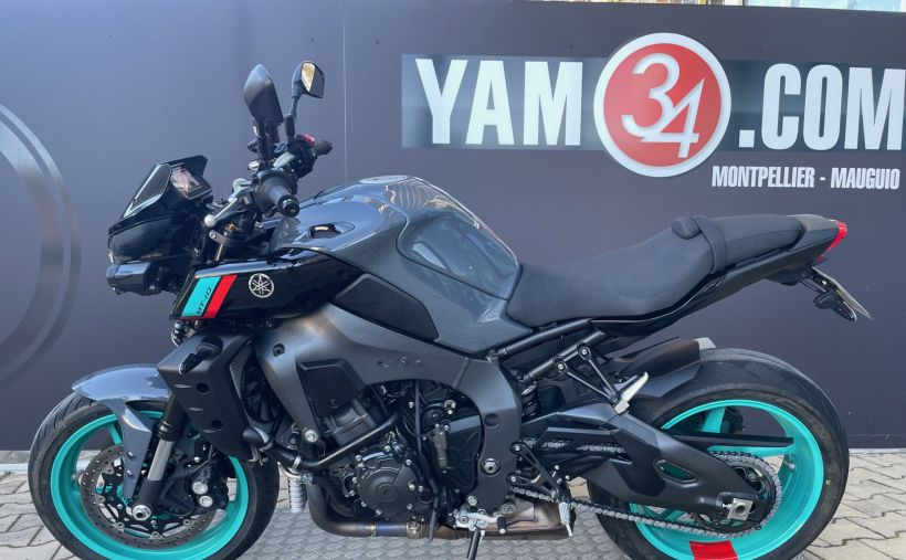 YAMAHA MT-10 2