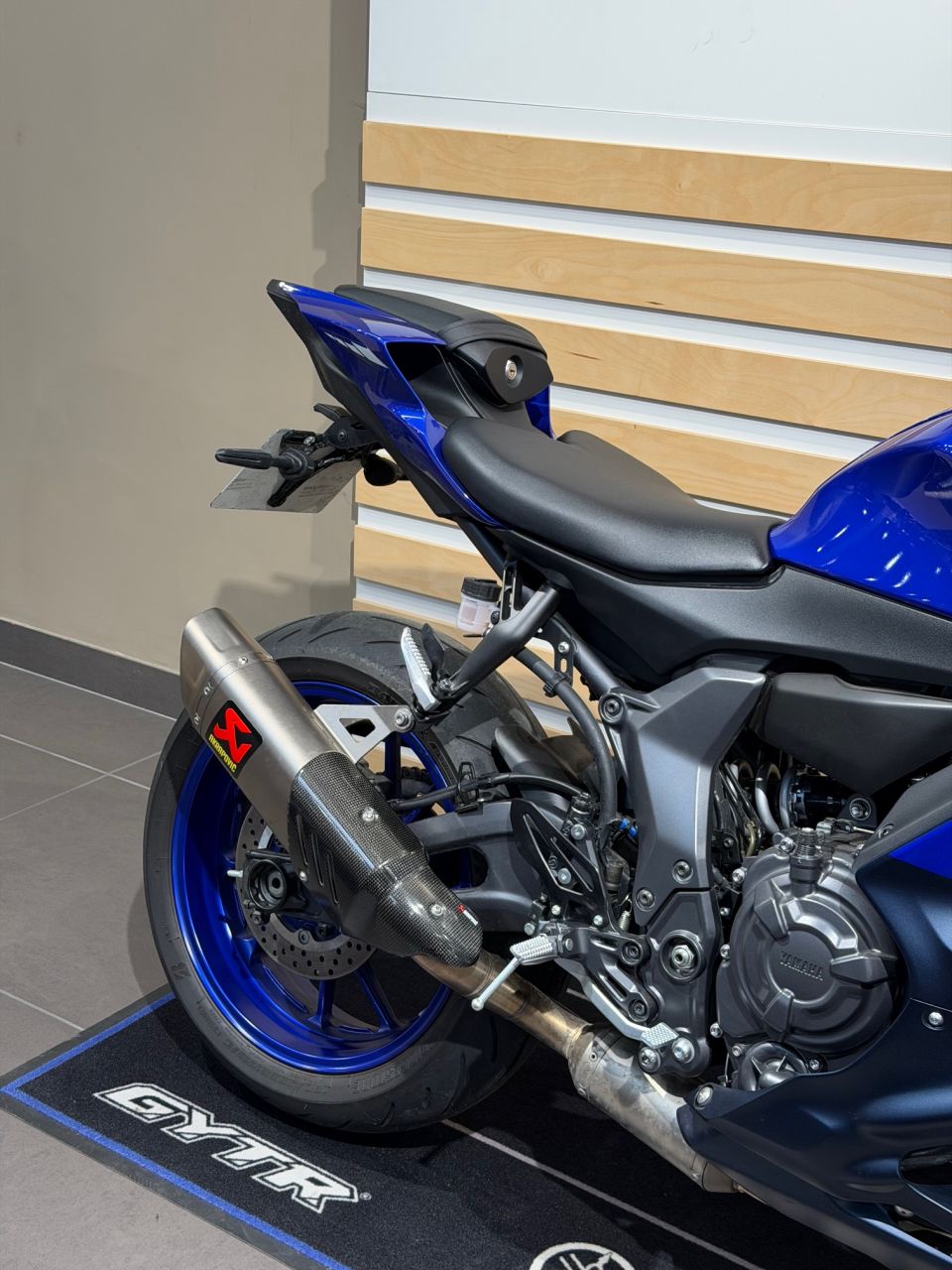 YAMAHA YZF-R7 35KW 3