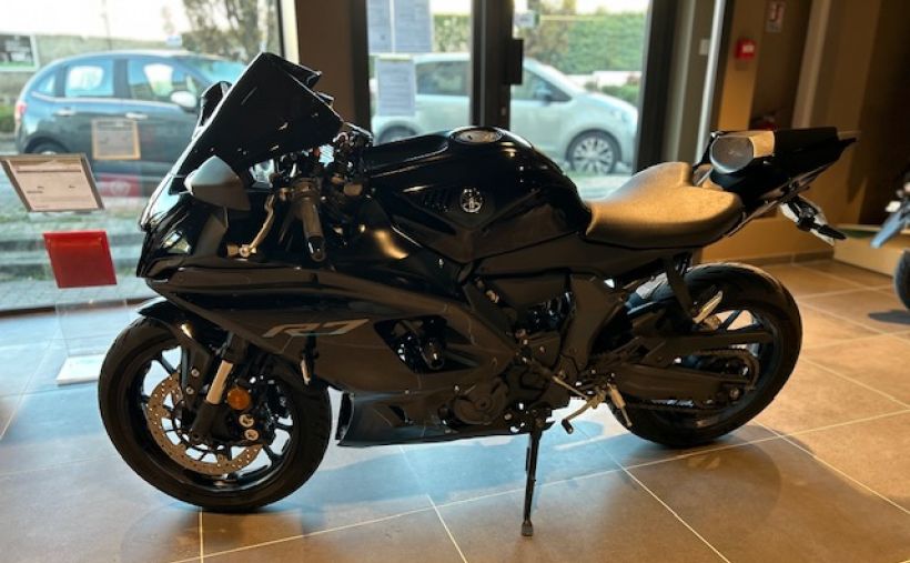 YAMAHA YZF-R7 35KW 0