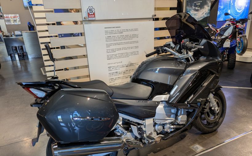 YAMAHA FJR 1300 ABS 2