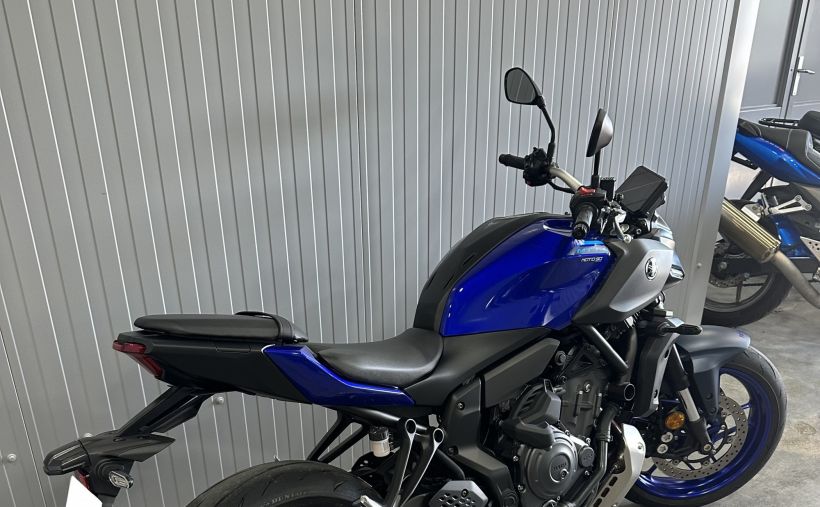 YAMAHA MT-07 Y-AMT 6