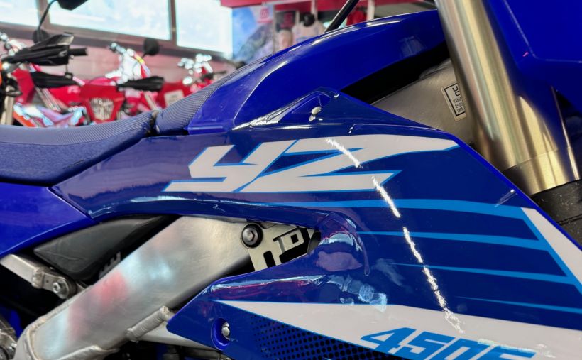 YAMAHA YZ450F 3