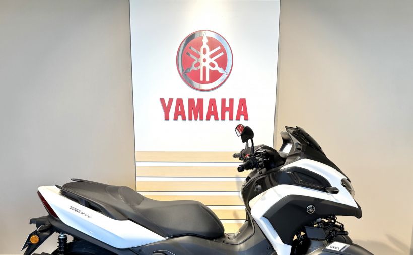 YAMAHA TRICITY 300 1