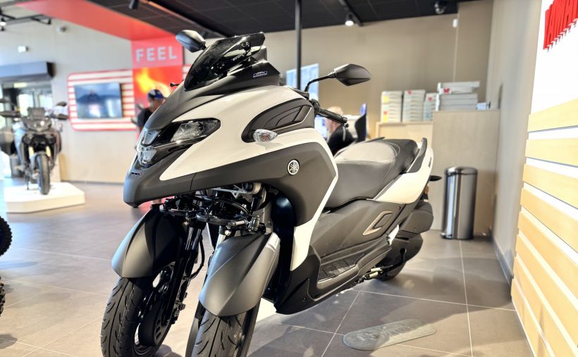 YAMAHA TRICITY 300 2