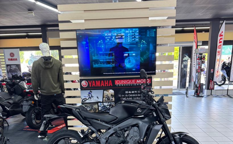 YAMAHA MT-09 0