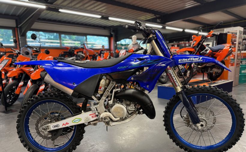 YAMAHA YZ 125 4