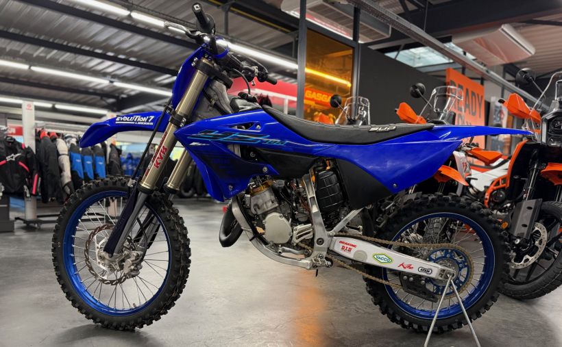 YAMAHA YZ 125 12