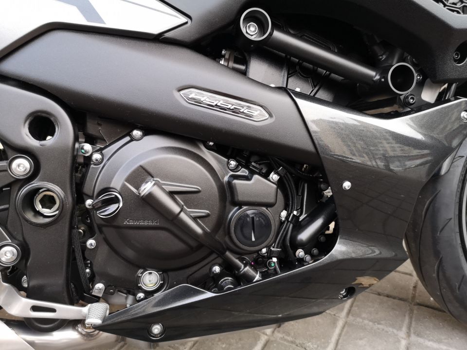 KAWASAKI Z 7 HYBRIDE 8
