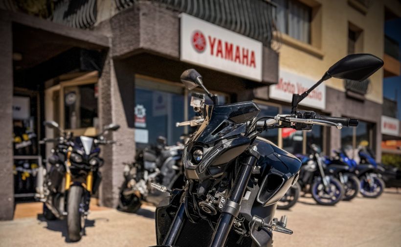 YAMAHA MT-09 0