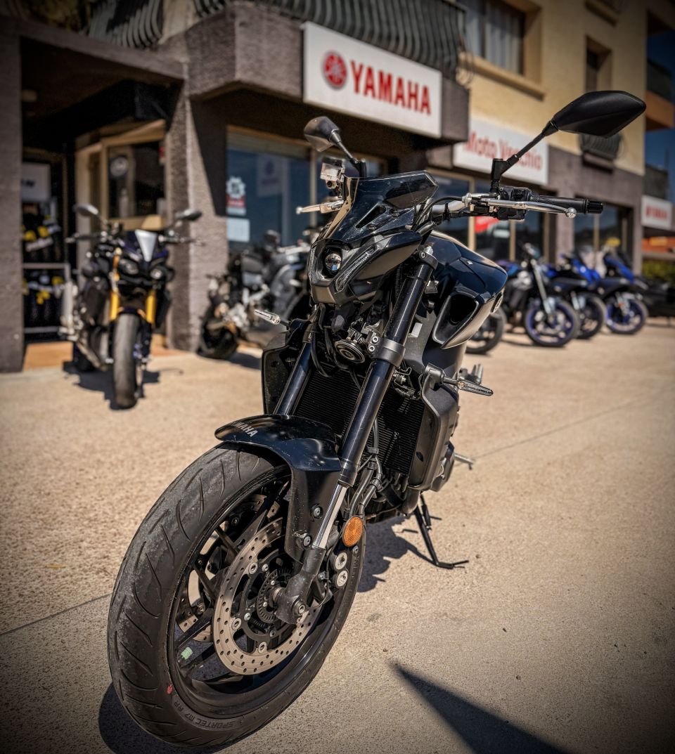 YAMAHA MT-09 0