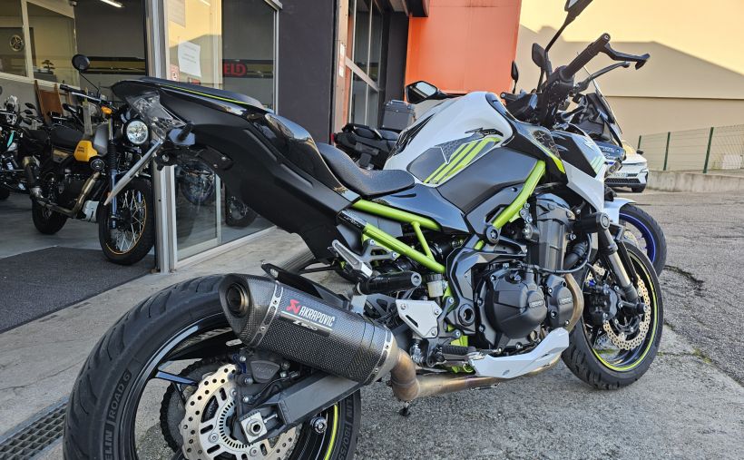 KAWASAKI Z 900 8