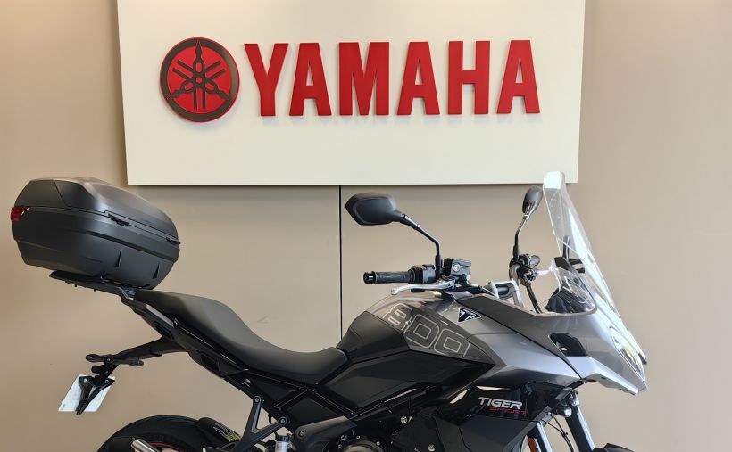 TRIUMPH TIGER 800 0