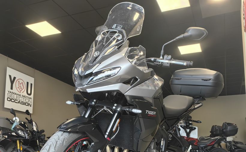 TRIUMPH TIGER 800 4