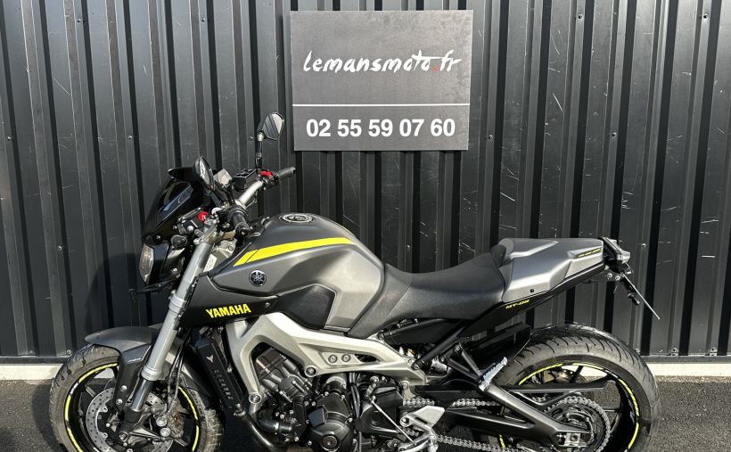 YAMAHA MT-09 20