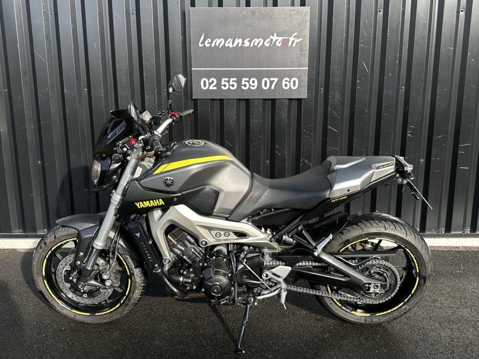 YAMAHA MT-09 20