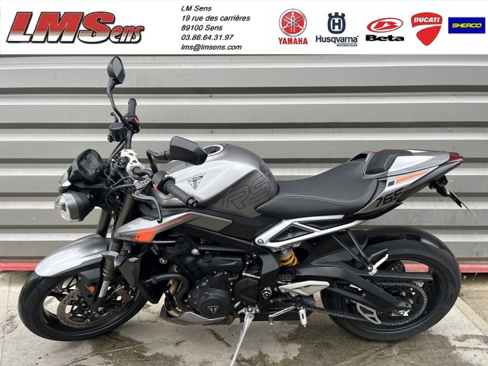 TRIUMPH STREET TRIPLE 765 RS 3