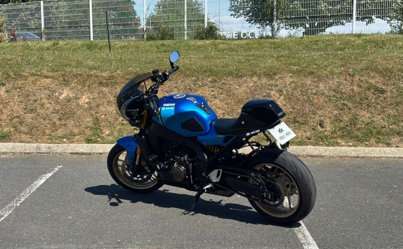 YAMAHA XSR 900 10