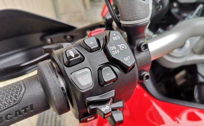 DUCATI MULTISTRADA V4 S 8