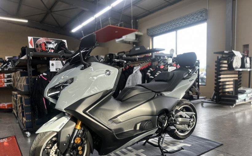 YAMAHA XP T-MAX 560 TECH MAX 12