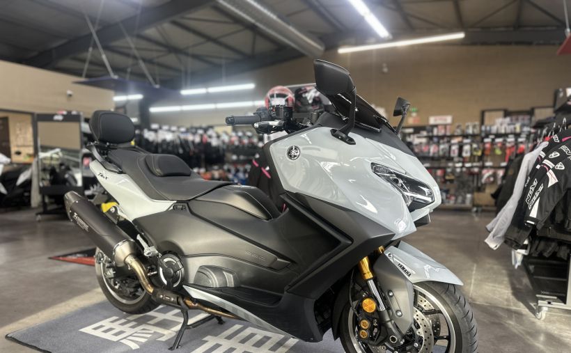 YAMAHA XP T-MAX 560 TECH MAX 10
